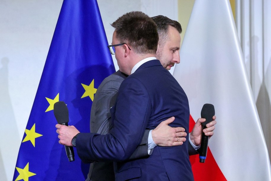 Trzecia Droga Szymona Hołowni i Władysława Kosiniaka-Kamysza odnotowała spadek poparcia /Szymon Pulcyn /PAP