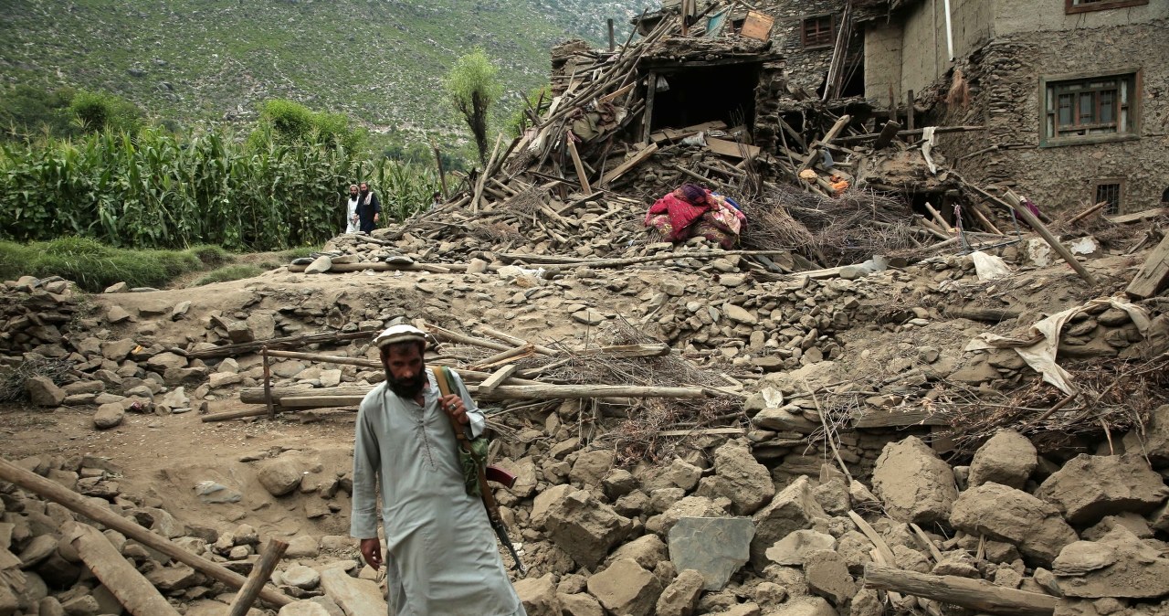 Trzęsienie ziemi w Afganistanie. Galeria