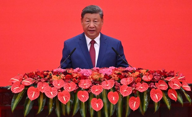 Trzęsienie ziemi w chińskiej armii. "Lecą" kolejne głowy