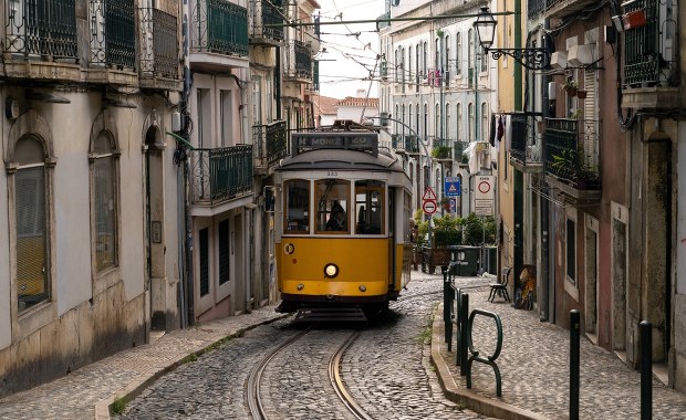 Trzęsienie ziemi w Lizbonie. "Rzucało murami"