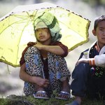 Trzęsienie ziemi w Nepalu. Biurokracja opóźnia pomoc humanitarną