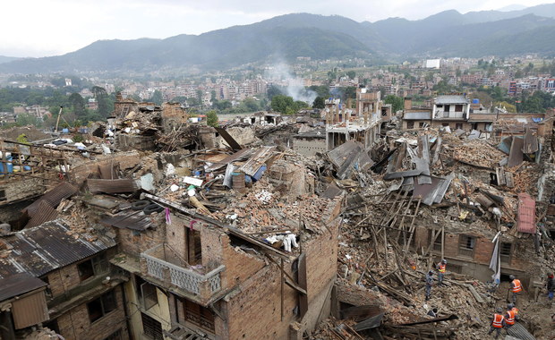 Trzęsienie ziemi w Nepalu: Liczba ofiar przekroczyła 4000