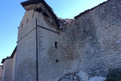 Trzęsienie ziemi we Włoszech. Dziesiątki budynków zniszczonych