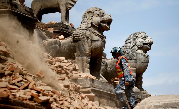 Trzęsienie ziemi zrównało z ziemią zabytki w Nepalu. "Ich odbudowa to sprawa całej ludzkości"