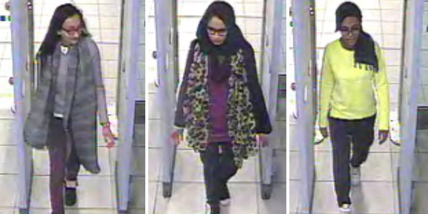 Trzy brytyjskie nastolatki, które w lutym uciekły do Syrii, by dołączyć do terrorystów z Państwa Islamskiego / 	LONDON METROPLITAN POLICE /PAP/EPA