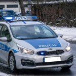 Trzy ciała w mieszkaniu. Służby zawiadomili sąsiedzi