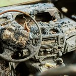 Trzy nastolatki uciekły z płonącego auta. Dramatyczny wypadek koło Przemyśla