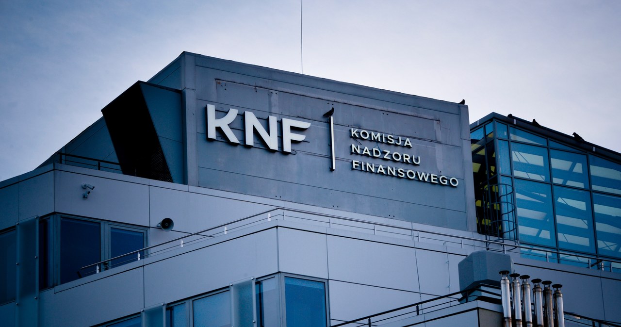 Trzy nowe firmy z Warszawy na liście ostrzeżeń publicznych KNF /Włodzimierz Wasyluk /Getty Images