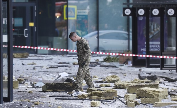 Trzy osoby ranne w rosyjskim ostrzale amunicją kasetową Konstantynówki [ZAPIS RELACJI]