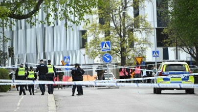 Trzy osoby zastrzelone w środku miasta. Helikopter policyjny na niebie i obława