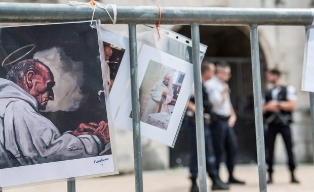 Trzy osoby zatrzymane po ataku na kościół w Normandii