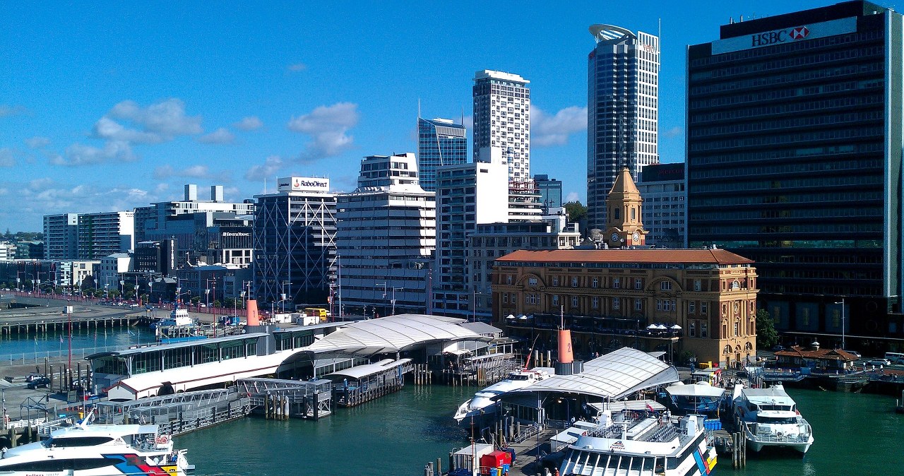 Trzy przypadki koronawirusa w Auckland. Premier wprowadza lockdown miasta