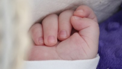 Trzymiesięczny chłopczyk w ciężkim stanie w szpitalu. Areszt dla ojca