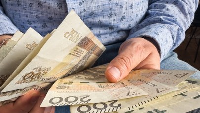 Trzynastki wypłacone. ZUS prosi o sprawdzenie danych