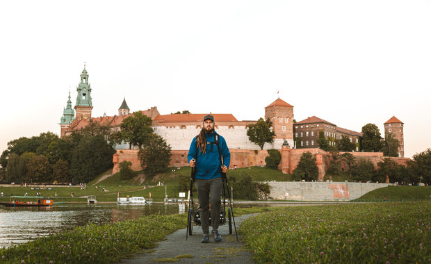 Trzysta kilometrów za plecami. Mateusz Waligóra maszeruje „Szlakiem Wisły”