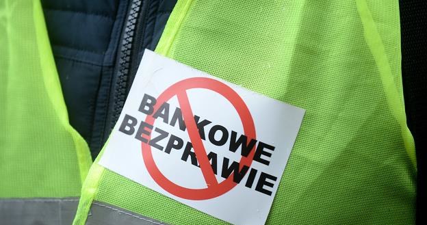 TSUE wydał wyrok w sprawie kredytów frankowych /fot. Jan Bielecki /East News