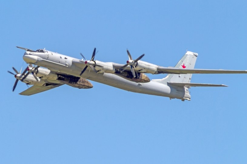 Tu-95MS bierze udział w wojnie w Ukrainie już od samego początku kontliktu. Samoloty te brały udział w pierwszych uderzeniach 24 lutego /123RF/PICSEL