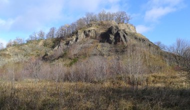 Tu można wejść do wnętrza wulkanu. Niezwykła góra na Dolnym Śląsku
