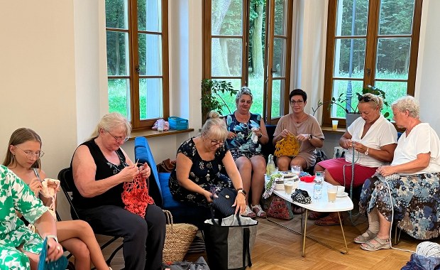 "Tu się hekluje". Niezwykłe warsztaty szydełkowania w Bytomiu