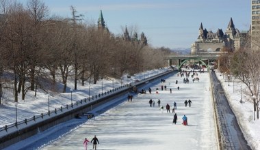 Tu znajduje się najdłuższe lodowisko na świecie. Ciągnie się kilometrami 