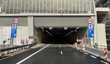 Tunel na Zakopiance już zarabia. Rekordzista jechał 201 km/h