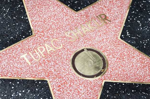 Tupac Shakur został pośmiertnie upamiętniony w hollywoodzkiej Alei Sław /CAROLINE BREHMAN /PAP/EPA