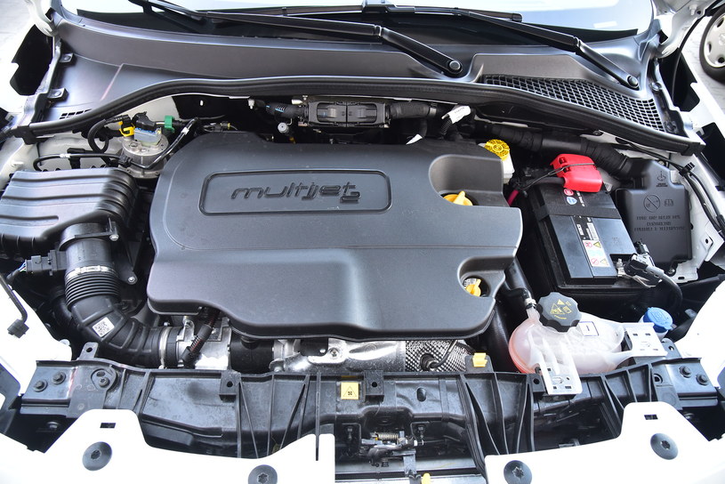 Turbodiesel 1.6 jest dynamiczny i zużywa niewiele paliwa. /Motor