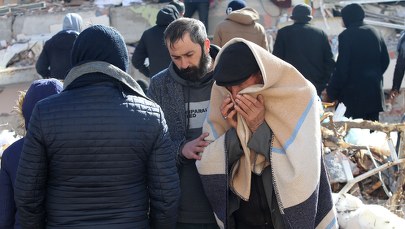 Turcja. Szkolna wycieczka pod gruzami hotelu. Rodzice modlą się o cud