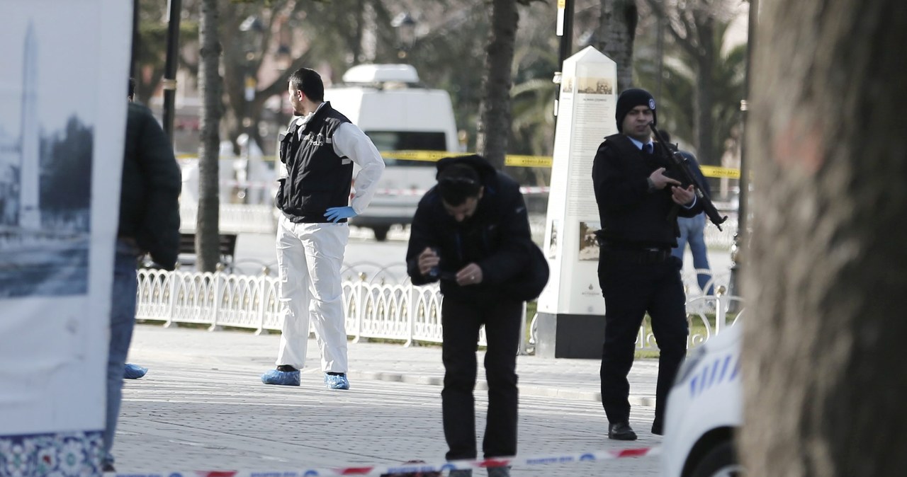 Turcja: Zamachowiec-samobójca wysadził się przed Błękitnym Meczetem 