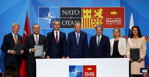 Turcja zgodziła się na dołączenie Finlandii i Szwecji do NATO 