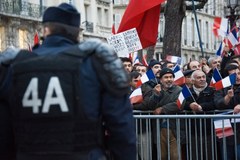 Turcy protestowali przed francuskim parlamentem