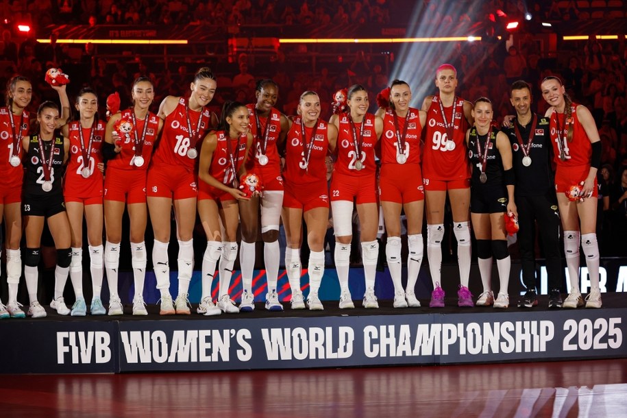 Turczynki odniosły największy sukces w historii swoich występów w mistrzostwach świata /RUNGROJ YONGRIT /PAP/EPA