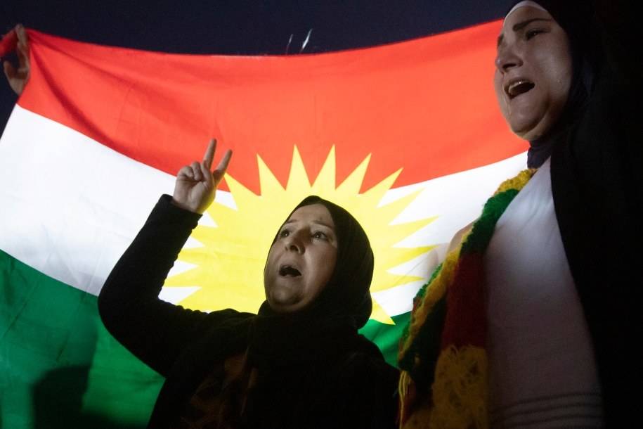 Turecka ofensywa ma stworzyć strefę bezpieczeństwa przy granicy z Syrią /ANDRE PAIN /PAP/EPA