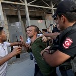 Turecka policja użyła kauczukowych kul przeciw uczestnikom Gay Pride