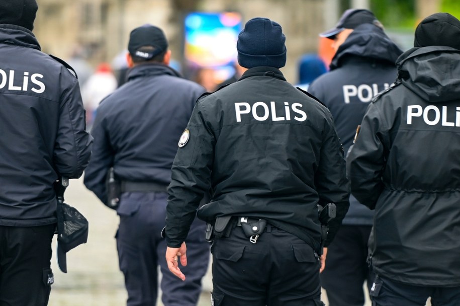 Turecka policja - zdjęcie poglądowe /shutterstock /Shutterstock