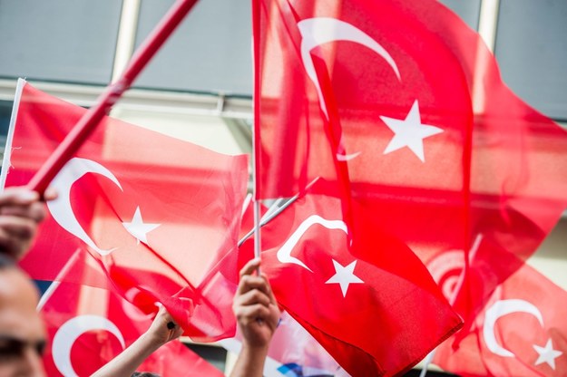 Tureckie flagi /STEPHANIE LECOCQ  /PAP/EPA