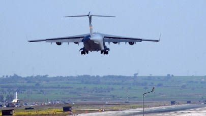 Tureckie myśliwce zbombardowały pozycje Państwa Islamskiego w Syrii