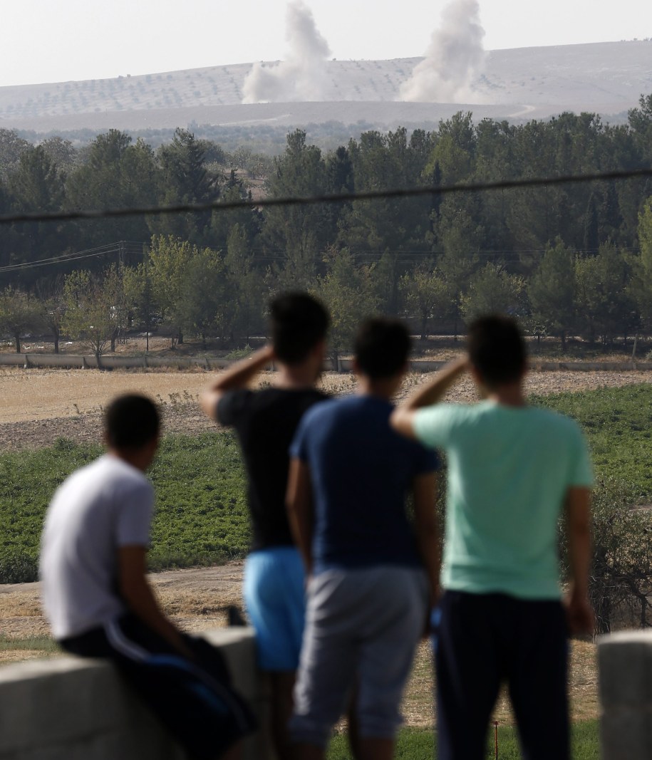 Tureckie władze ewakuowały mieszkańców z miasta Karkamis /SEDAT SUNA /PAP/EPA