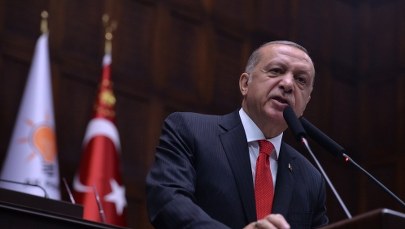 Tureckie władze jednego dnia zwolniły z pracy 18 tysięcy ludzi