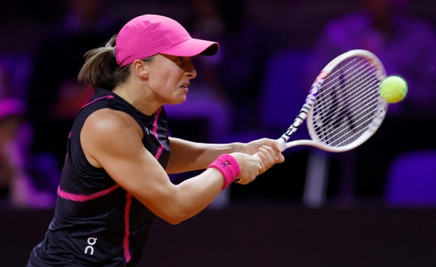 Turniej WTA w Stuttgarcie: Świątek w półfinale 