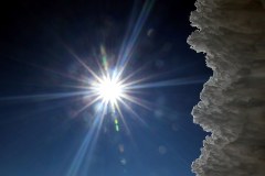 Turyści na Kasprowym Wierchu cieszą się z zimowej aury