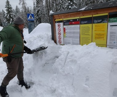 Turyści uwięzieni. Schronisko w Dolinie Pięciu Stawów odcięte od świata