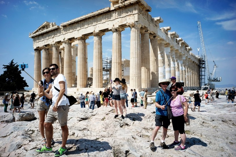 Turyści w Atenach /Getty Images