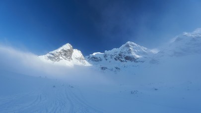 Turystka utknęła pod szczytem Świnicy. Nocna akcja TOPR