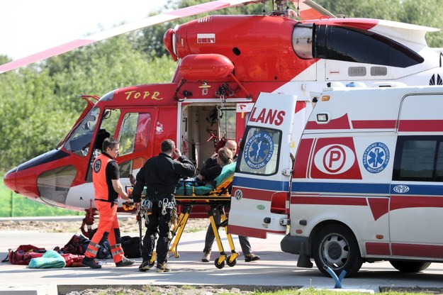 Turystki zostały przetransportowane do szpitala /Grzegorz Momot /PAP