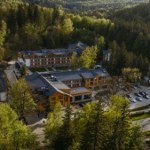 Turystyczne oblężenie Karpacza. Trudno o wolne miejsce