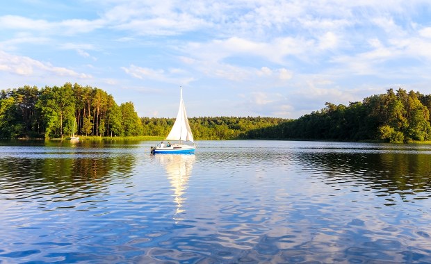 Turystyka na Mazurach cierpi przez inflację. "Rezerwacje nie spływają, a kapią"