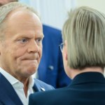 Tusk apeluje do koalicjantów: Zachowajcie się przyzwoicie