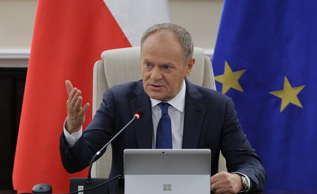 Tusk cytuje Morawieckiego, Mentzena i Czarnka. Co z tym ETS?