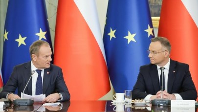 Tusk i Duda lecą do USA. Senator Coons: Oni wiedzą, kim jest Putin